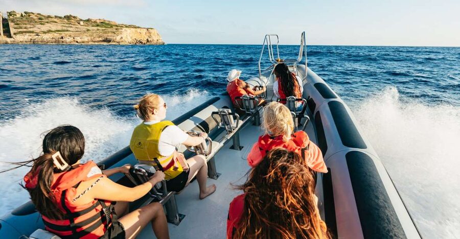 Palma Bay: 1-Hour Speedboat Adventure - Key points to know before booking