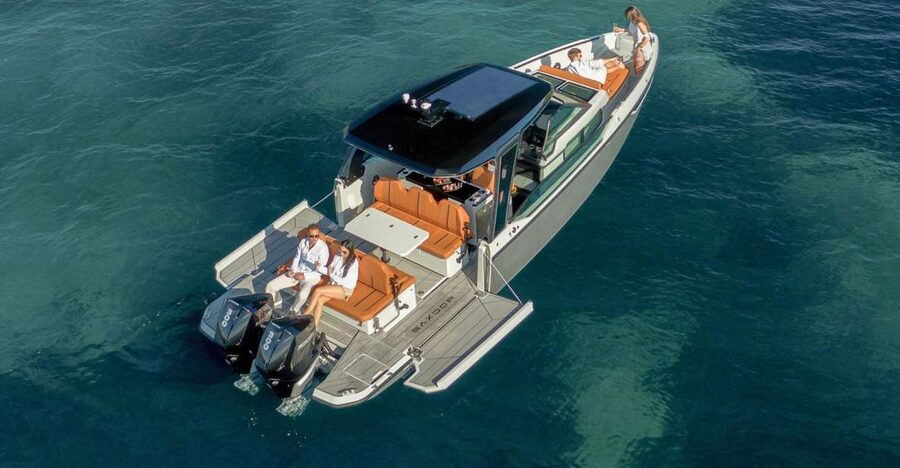 Paros: Private Paros and Antiparos Luxury Speedboat Tour - Blue Lagoon: the first hour in turquoise water