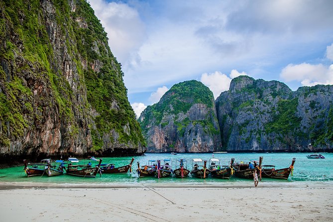 Phi Phi 6: Amazing trip by speedboat, start at Sunrise - Why the sunrise start matters at Phi Phi