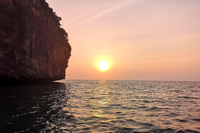 Phi Phi Don & Phi Phi Leh Sunset Trip by Arisa Speed Boat - Bamboo Island for sand, water, and open space