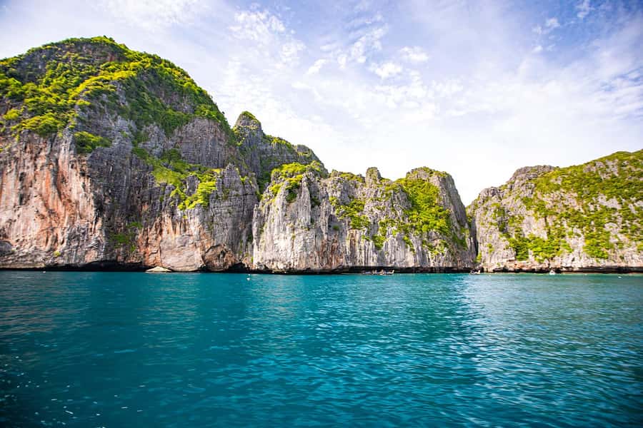 Phi Phi: Full-Day Phi Phi Islands & Sunset Tour by Speedboat - Afternoon snorkeling around Mosquito Island and Nui Bay