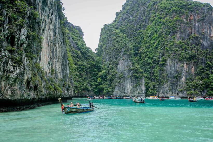 Phi Phi : Half Day By Speed Boat 4 hours Phi Phi Lay - Weather, tides, and safety matter