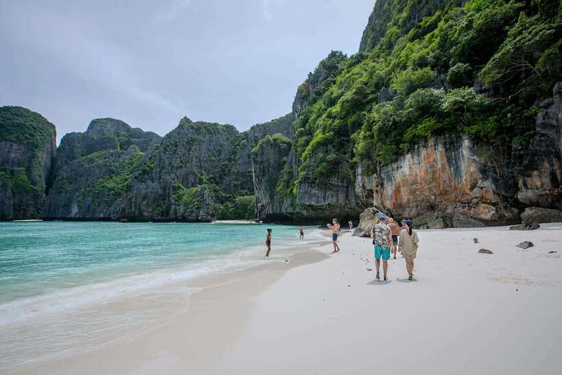 Phi Phi Island: Maya bay Sunset & Plankton by Speedboat - Leaving Tonsai Bay in the afternoon