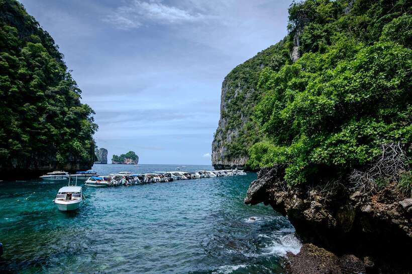 Phi Phi Island: Maya bay Sunset & Plankton by Speedboat - Monkey Beach and Viking Cave