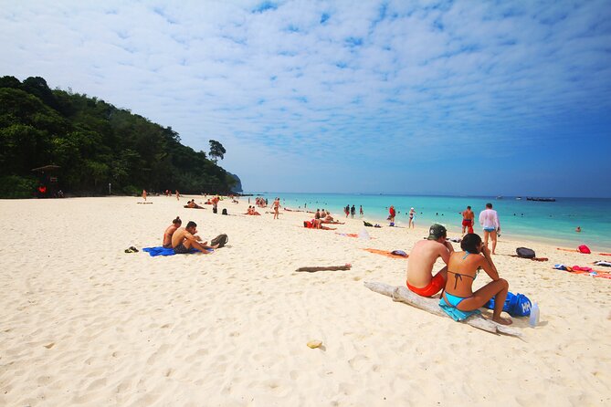 Phi Phi Island Tour from Koh Lanta–Speedboat, Snorkeling&Maya Bay - Maya Bay and the question of getting ashore