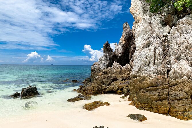 Phi Phi Islands & Maya Bay: Premium Service & All-Day Food - Maya Bay and the reality behind the postcard