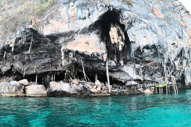 Phi Phi Islands Speedboat Tour Adventure from Krabi - Crossing to Phi Phi Leh