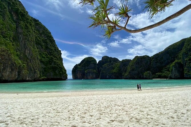 Phi Phi Khai Islands Excursion with Seaview & Lunch by speedboat - Phi Phi Don: lunch, Ton Sai Bay, and free time