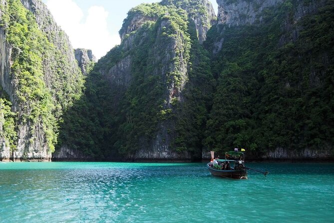 Phi Phi Khai Islands Snorkeling By Premium Speedboat From Phuket - Phi Phi Don lunch and free time at Ao Ton Sai Pier