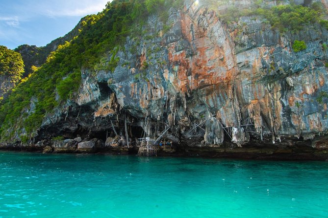 Phi Phi , Khai & Maya : Unforgettable Island Hopping by Speedboat - Monkey Beach and Pileh Lagoon