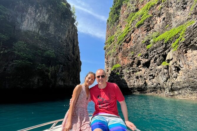 Phi Phi, Maya & Bamboo Island by Speed boat from Krabi - Maya Bay and Viking Cave