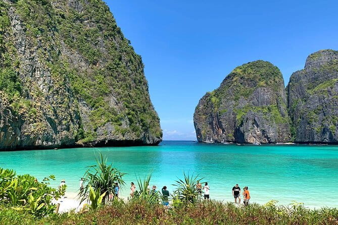 Phi Phi, Maya & Khai. One day trip by speed boat. - Viking Cave and a quick photo stop