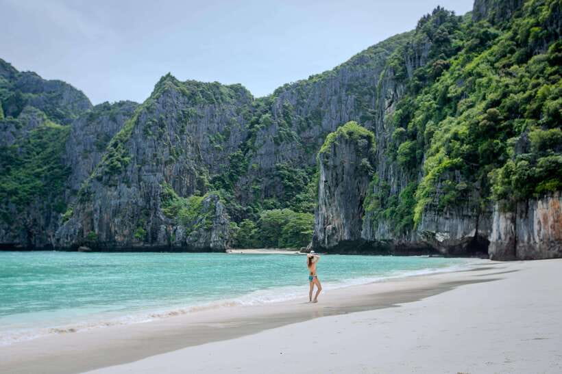 Phi Phi: Sunset and Plankton by Speed Boat with Snorkeling - Monkey Beach, where the scenery has teeth