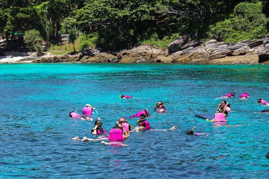 Phuket: Coral Island Day Tour by Speedboat - Arriving at Coral Island before the rush
