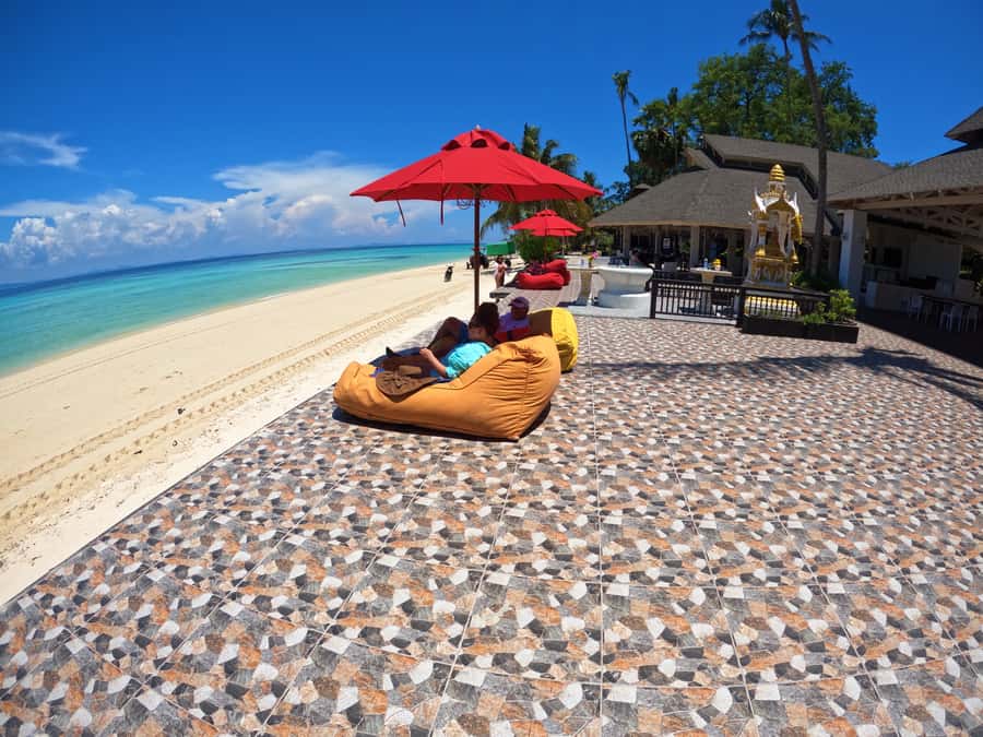 Phuket: Deluxe Phi Phi Tour by Speedboat & Lunch Buffet - Pileh Lagoon: the day’s most striking water