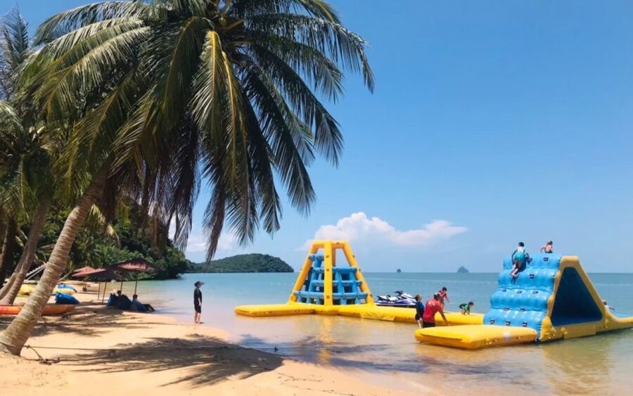 Phuket: James Bond and Laem Haad Beach by Speedboat - Hong Island by canoe