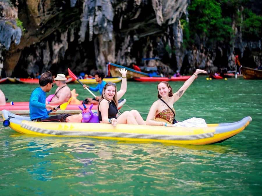Phuket: James Bond Island Speedboat Tour with Canoeing - A smooth start at the pier