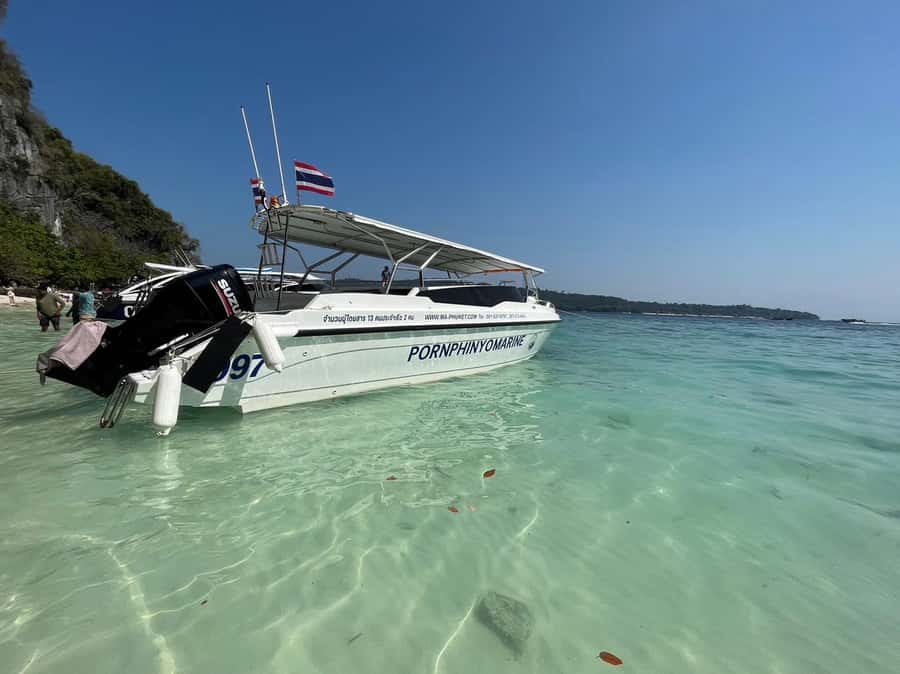 Phuket: Phi Phi & Kai Island Private Speed Boat Tour - Phi Phi Ley: Maya Bay and the famous coves