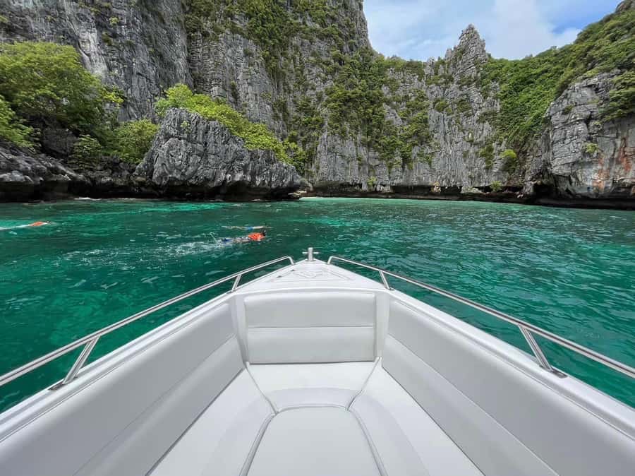 Phuket: Private Luxury Speed Boat to James Bond Island - Panak Island and the sea-cave canoe trip