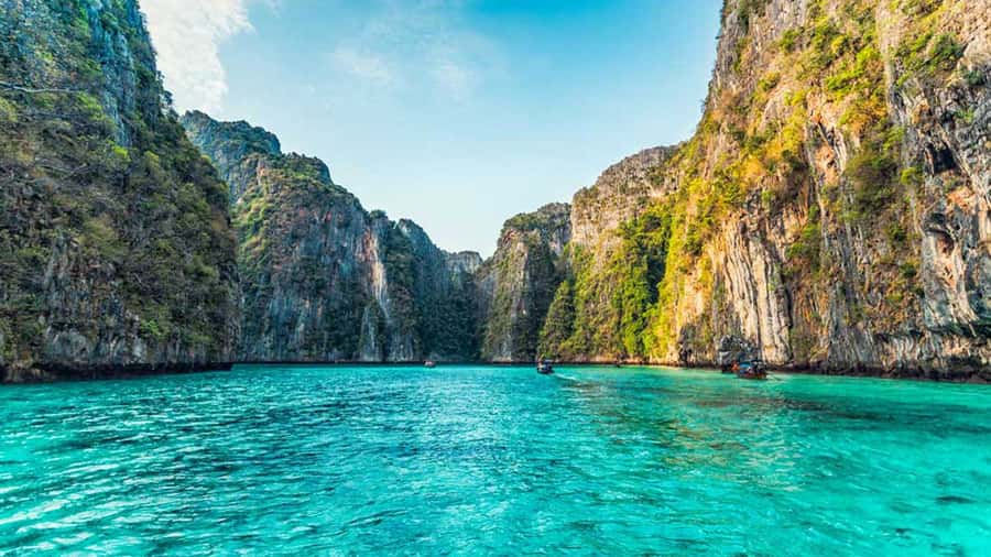 Phuket to Phi Phi Full-Day Luxury Speed Boat Charter - Key points at a glance