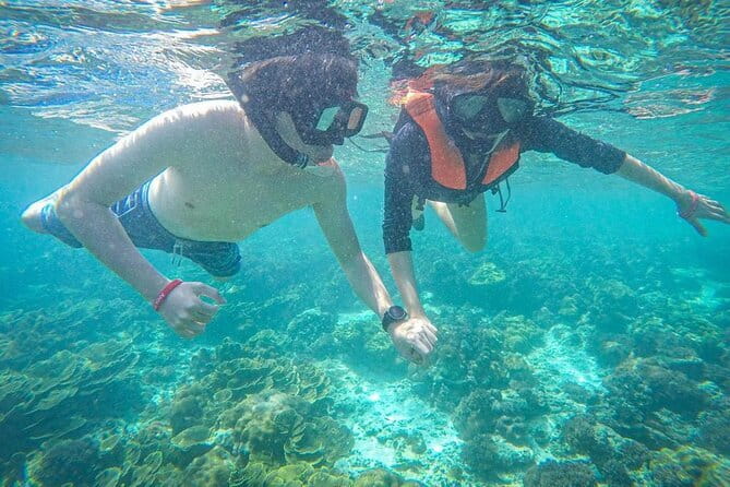 Phuket to Phi Phi Islands by Speedboat - Rang Yai and the final beach stop