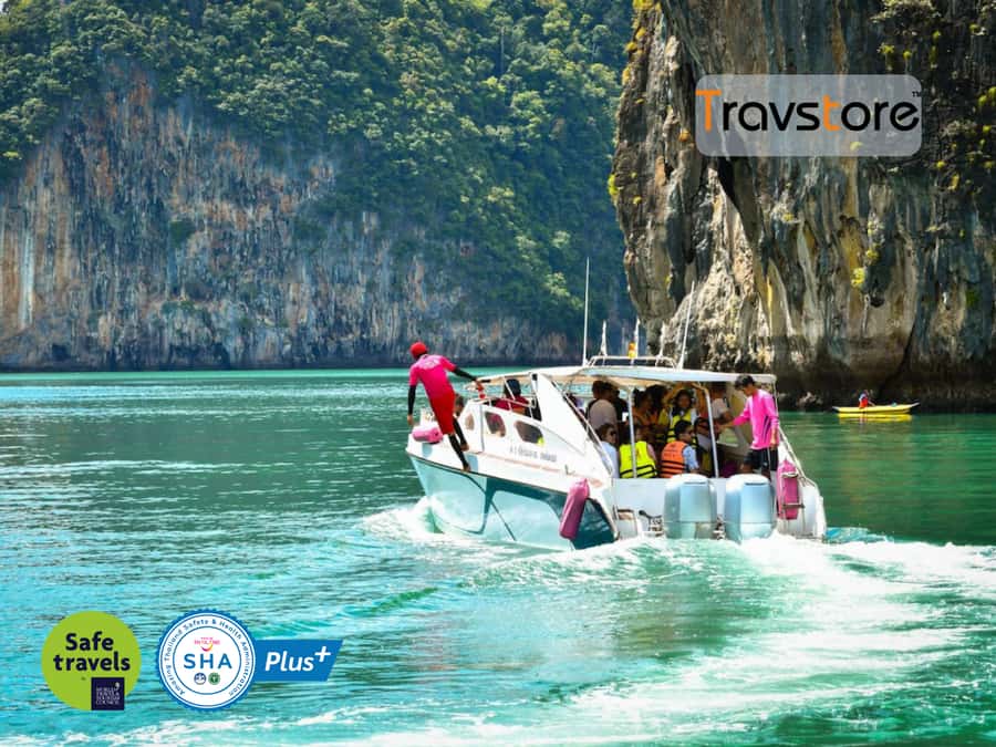 Phuket: Tour James Bond Island on Speedboat - Panyee Island and the floating sea gypsy community