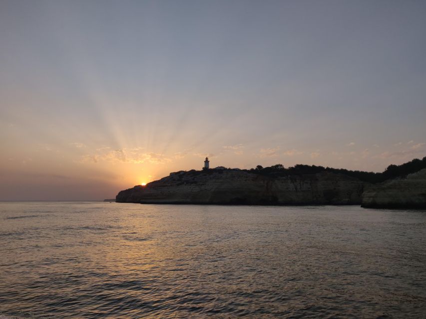 Portimão: Benagil Cave, Marinha Beach Speedboat Tour - Why this short Algarve boat trip works