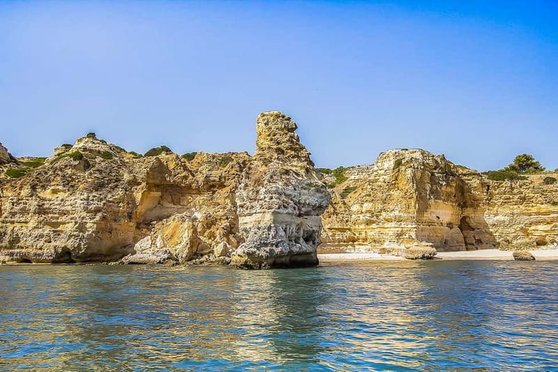 Portimão: Benagil Caves Speed Boat Tour with Sunset Option - A quick ride from Portimão to the open coast