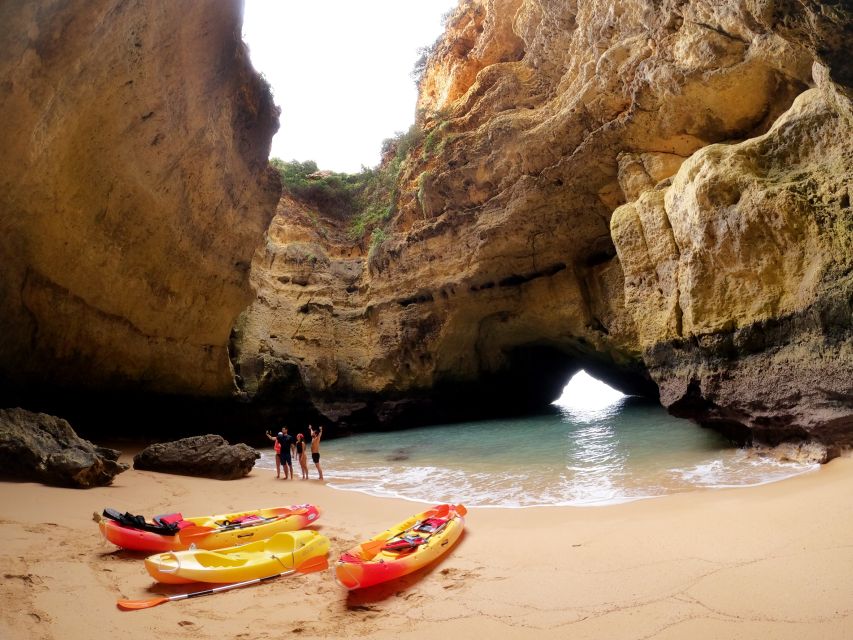 Portimão: Benagil Caves Speedboat and Kayak Guided Tour - What to pack for a comfortable outing