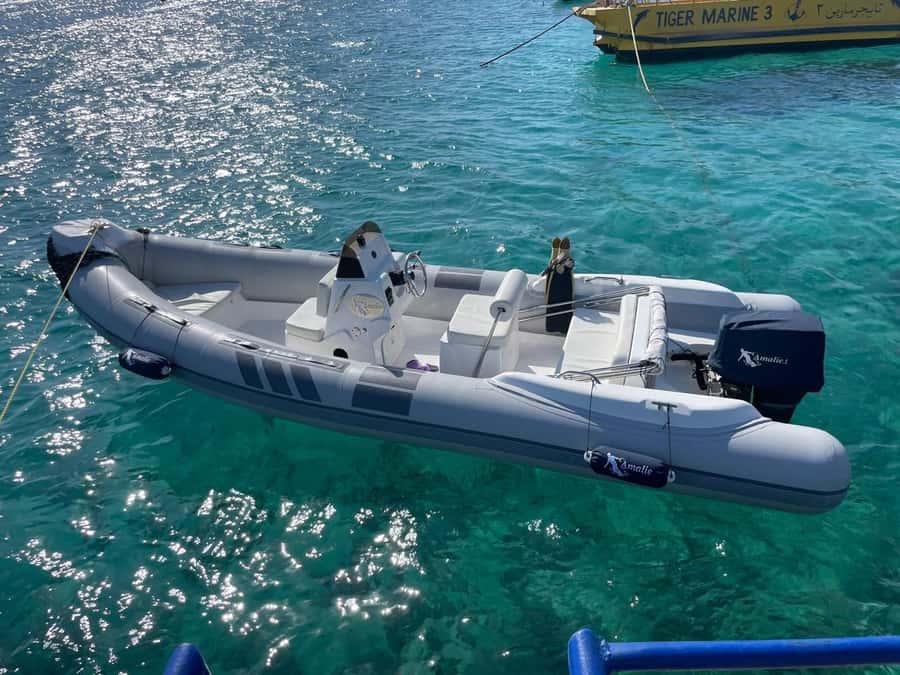 Private 4-Hour Speedboat Trip with Island Stop - Leaving Hurghada for a private Red Sea outing
