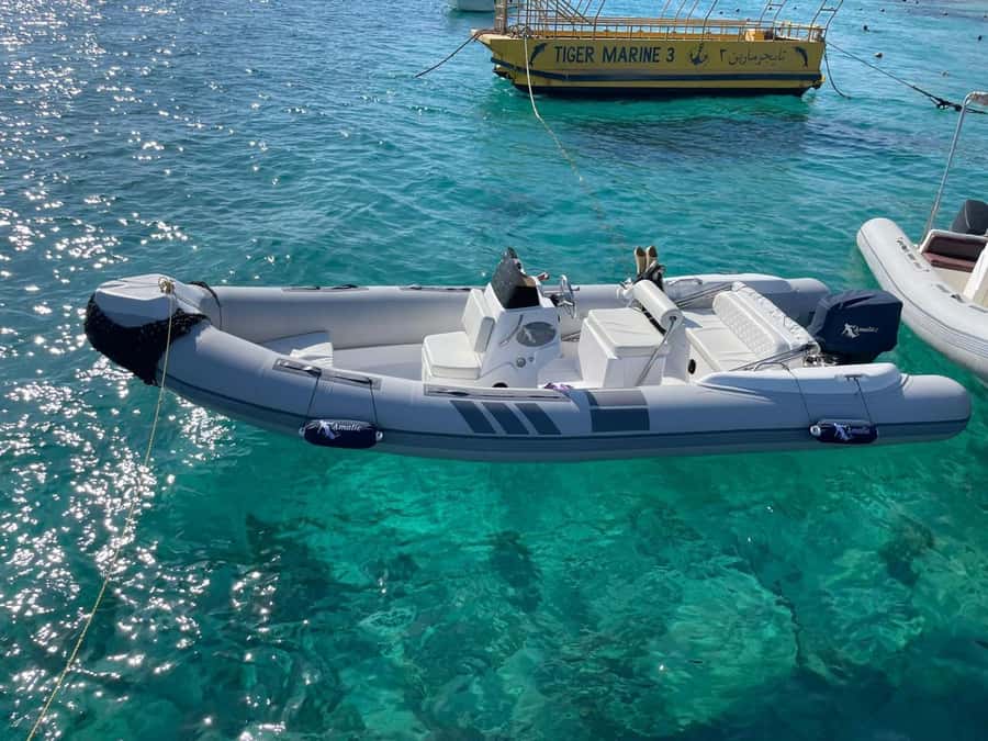 Private 4-Hour Speedboat Trip with Island Stop - Parasailing and the optional massage