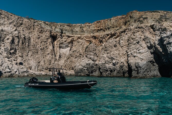 Private Cruise with Speedboat: Milos- Polyaigos- Kimolos - Prassa Beach and Psathi bring you toward lunch