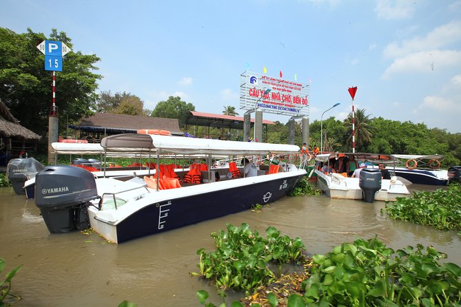 Private Cu Chi Tunnels tour by Luxury Speedboat - Tapioca tasting and a Vietnamese lunch