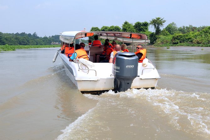 Private Cu Chi Tunnels tour by Luxury Speedboat - The private format and guide service