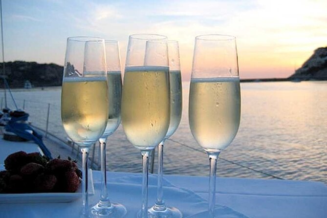Private Glamorous Speedboat in Tenerife with Snacks & Drinks - The Atlantic crossing between Tenerife and La Gomera