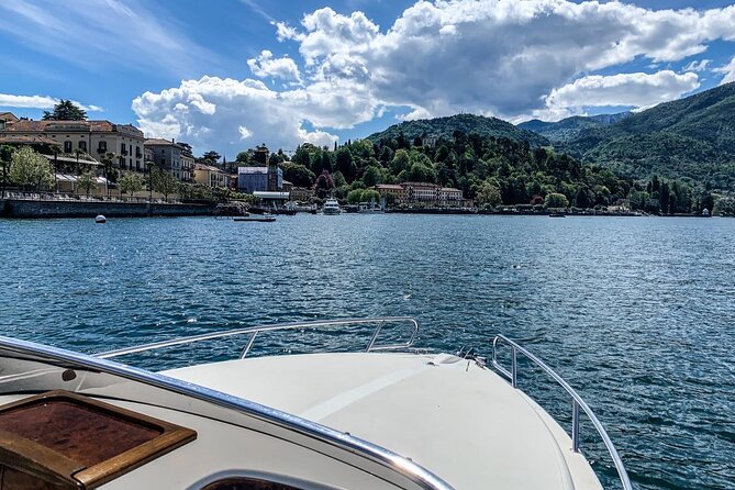 Private guided speedboat cruise on Lake Como from 1H to 4H - Bellagio and the point at Spartivento