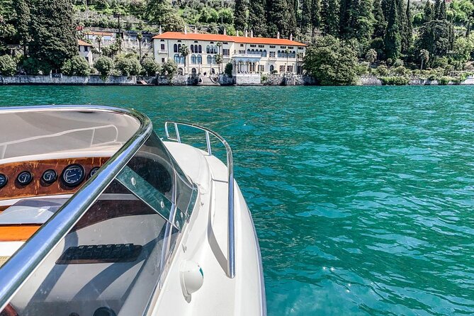 Private guided speedboat cruise on Lake Como from 1H to 4H - Varenna and the villas on the eastern shore