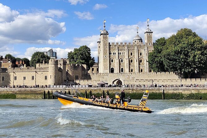 PRIVATE HIRE SPEEDBOAT 'ULTIMATE TOWER RIB BLAST' FROM TOWER PIER - 40 Minutes - The return run past the Shard