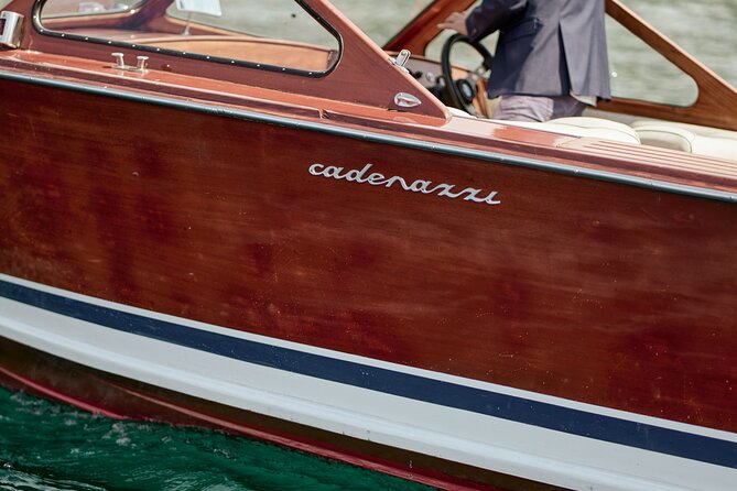 Private Lake Como Wooden Speedboat Tour with Aperitif - Menaggio and a James Bond filming location