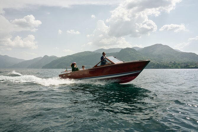 Private Lake Como Wooden Speedboat Tour with Aperitif - Comacina Island, Ossuccio, and Nesso Falls