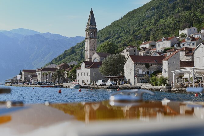 Private Lux 3.5h Speedboat Our Lady of the Rock and Blue Cave - Price, timing, and what you receive