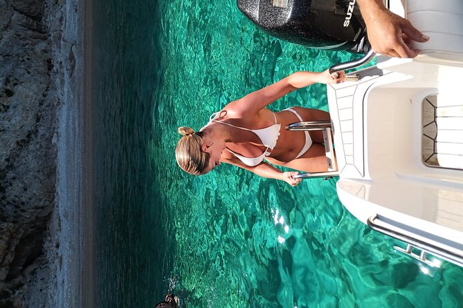 Private Luxury 6.5m 140hp Speedboat cruise Shipwreck & Blue Caves - Captains who shape the day