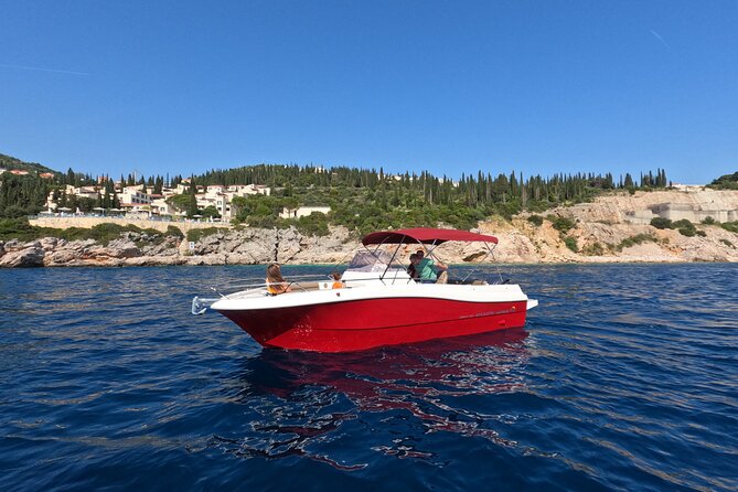 Private luxury speedboat tour-Islands, caves, beaches, snorkeling - Key things to know before you book