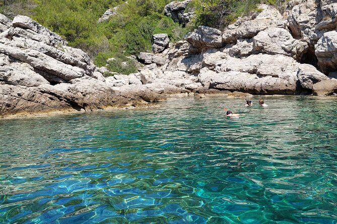 Private luxury speedboat tour-Islands, caves, beaches, snorkeling - Toni and Roko shape the experience