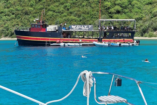 Private Powerboat Tour - The Best Customizable Tour In The BVI! - Soggy Dollar Bar and White Bay