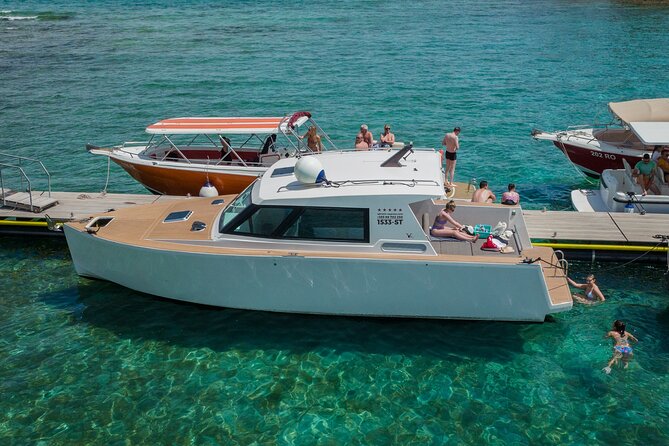 Private Red Rocks and Pakleni Islands beach hopping speedboat tour - Zarace’s two beaches and cliff-jumping option