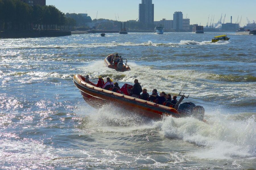 Private RIB-experience - Why this RIB ride shows Rotterdam so well