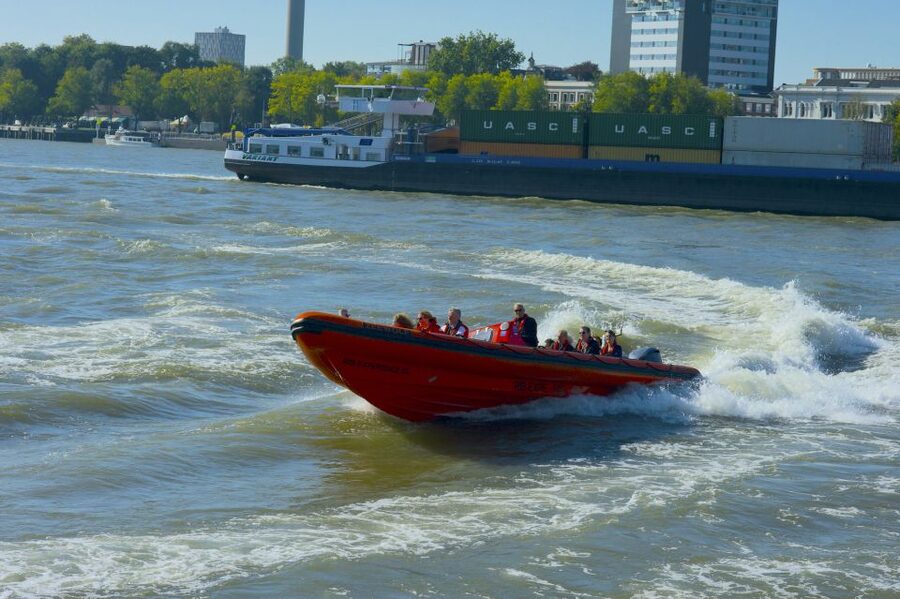 Private RIB-experience - The Maas at speed, with wind and spray