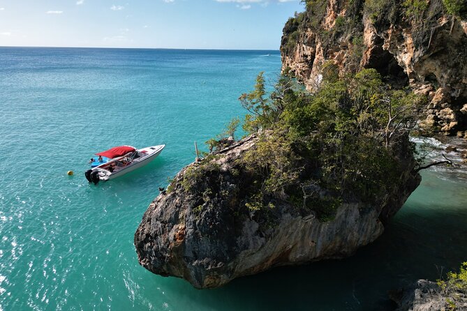 Private Speed Boat Charter to Anguilla - Little Bay offers the most secluded setting