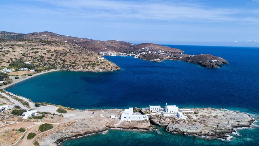 Private Speedboat Cruise to the South Coast of Sifnos Island - Chryssopigi and the split rock